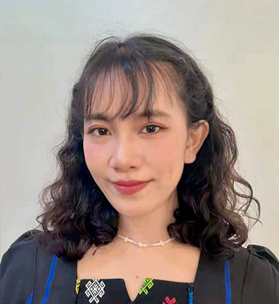 Teacher Shwe Yee Phyoe